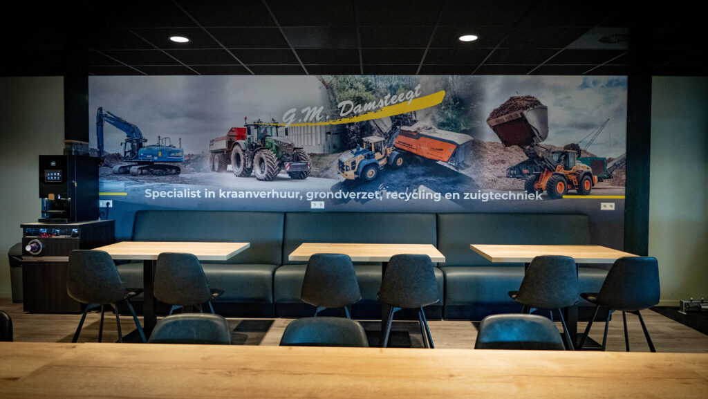 Een Airtex-fotowand voor de kantine van G.M. Damsteegt B.V.